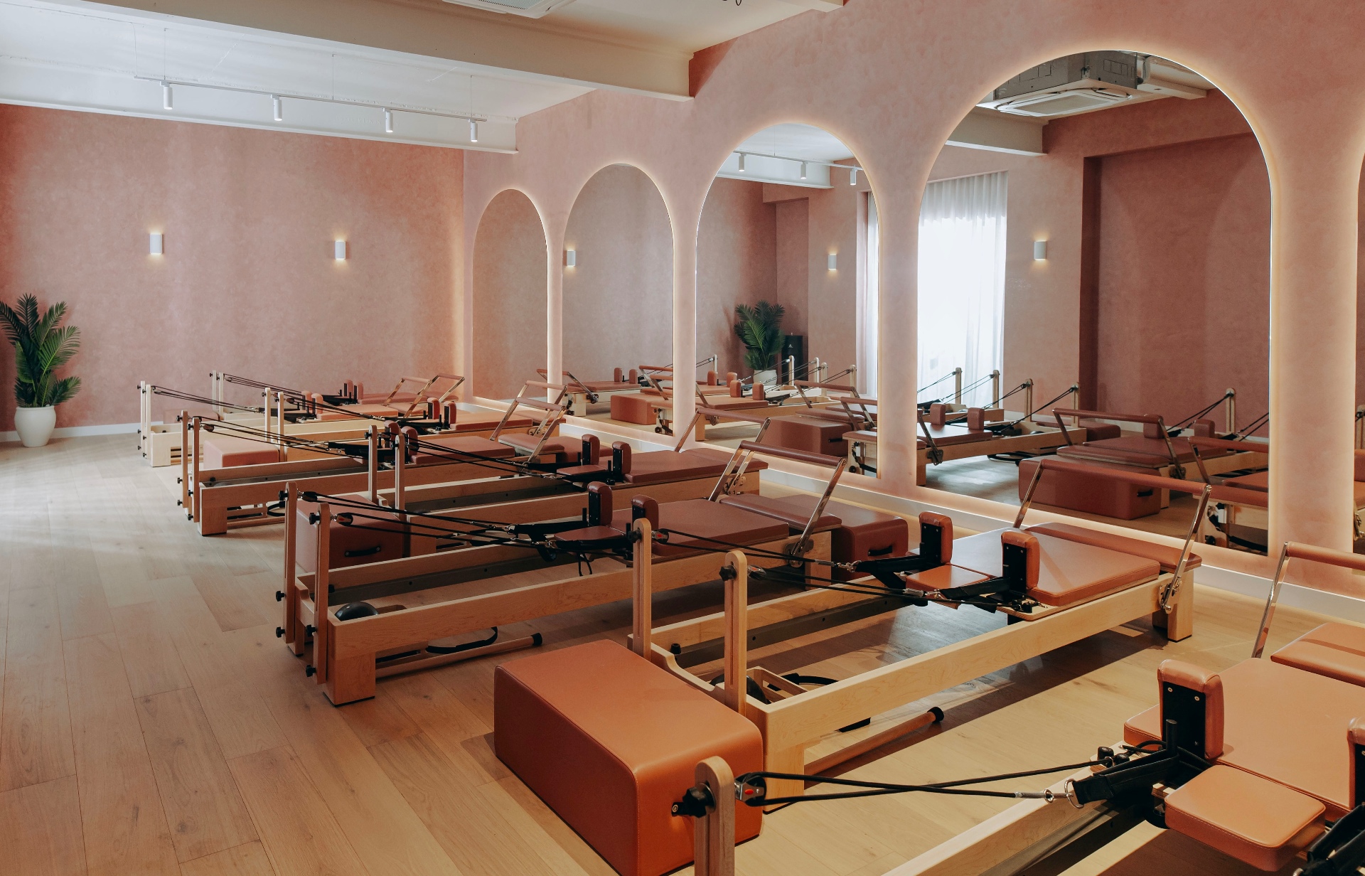 POSÉ Pilates luxury reformer studio